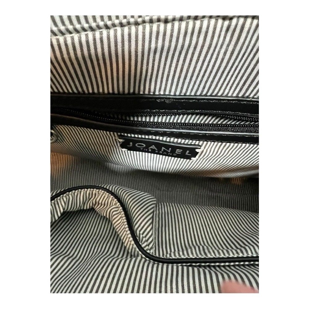 Elegant Black and Tan Women's Tote Bag - Picture 6 of 8